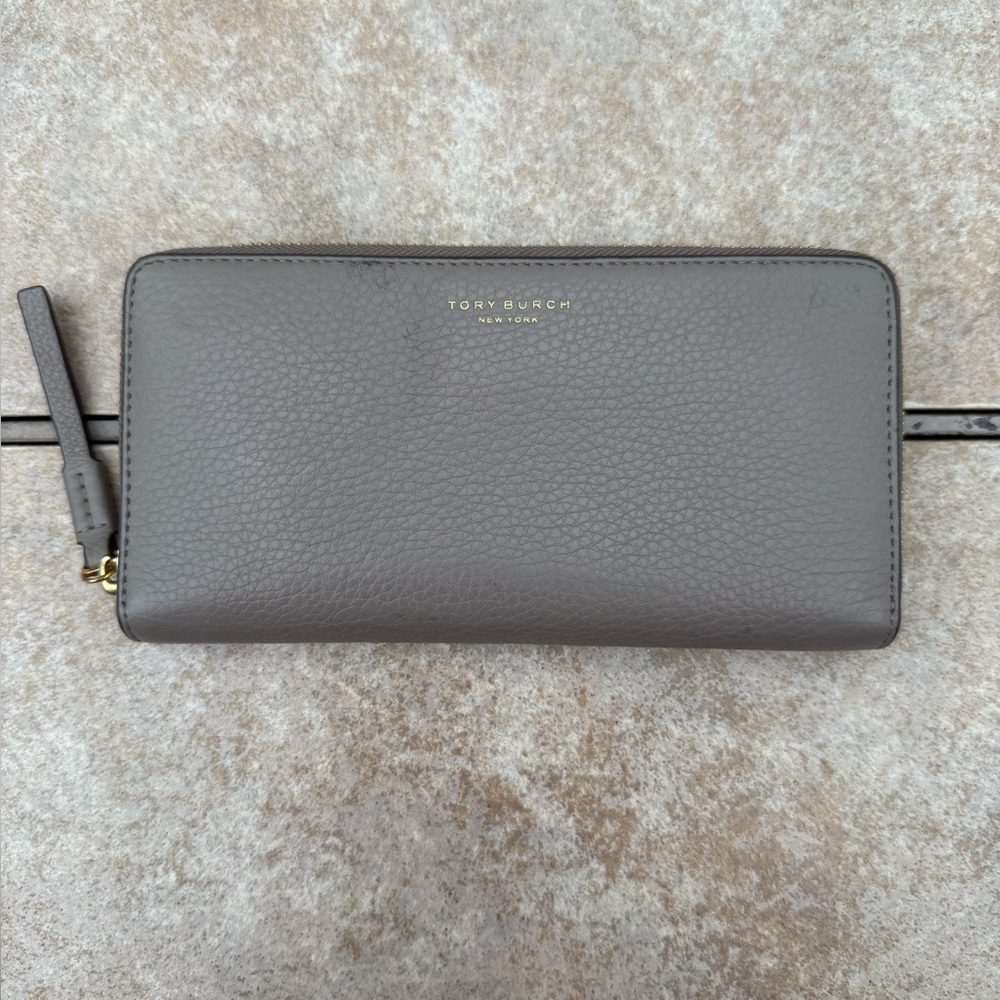 Tory Burch Perry Wallet